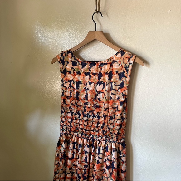 Eshakti | Printed Drape Front Maxi Dress - Picture 7 of 8